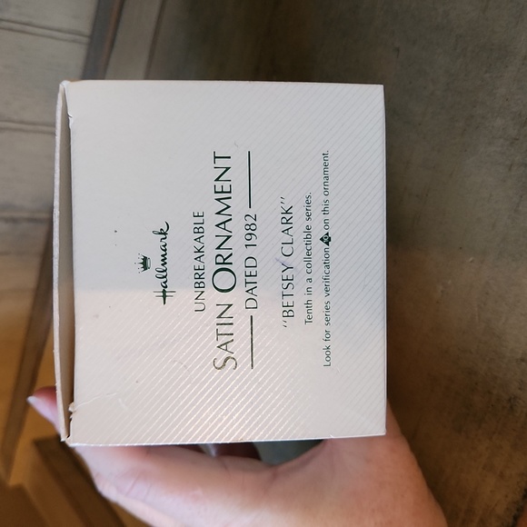 Hallmark 1982 Betsy Clark 10th in the Series Satin Unbreakable Ornament - Picture 5 of 7